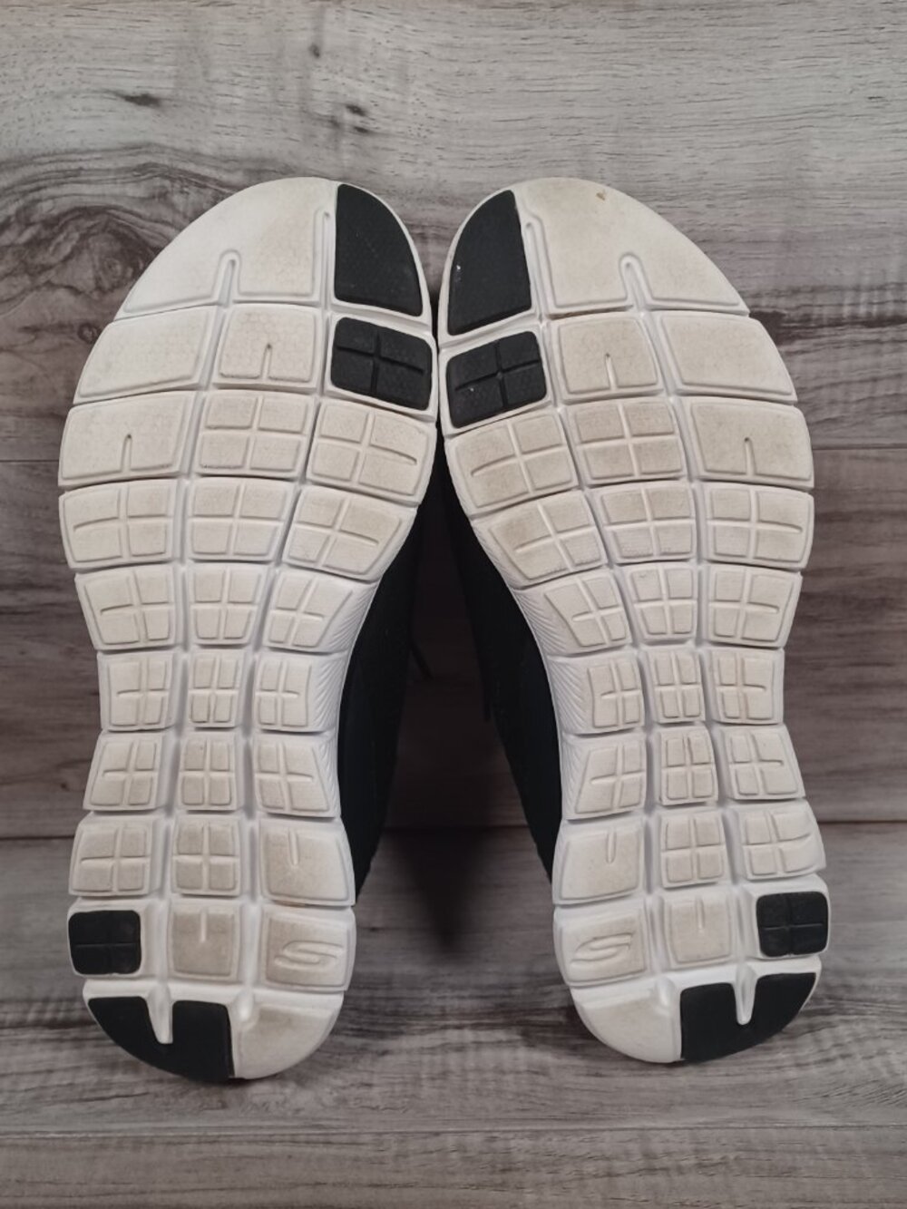 Skechers Slip-ins Men's Size 9 Black Air-Cooled Memory Foam Wide Fit Sneakers - Picture 10 of 15